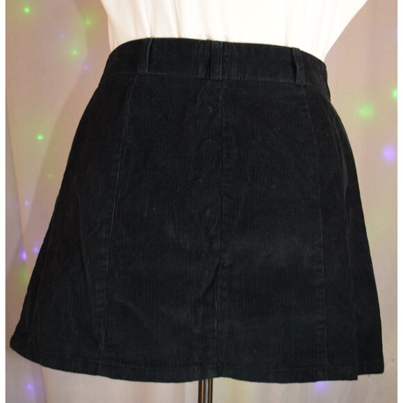 Urban Outfitters BDG Black Corduroy Mini Skirt size Medium - Picture 6 of 12